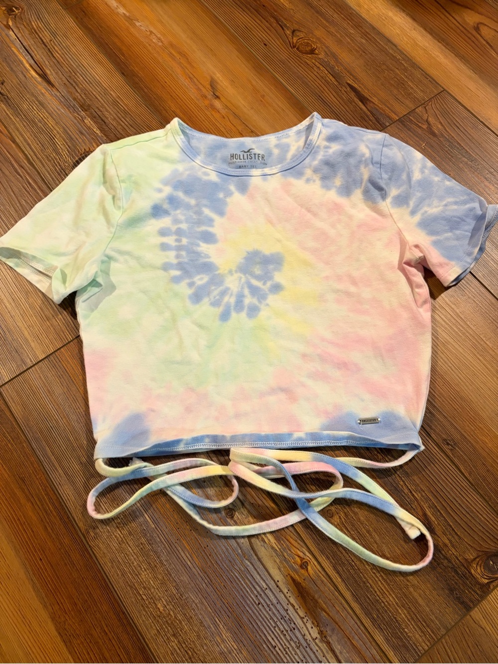 Hollister Pastel Tie-Dye Crop Tee in Blue, Pink, Yellow, Green
